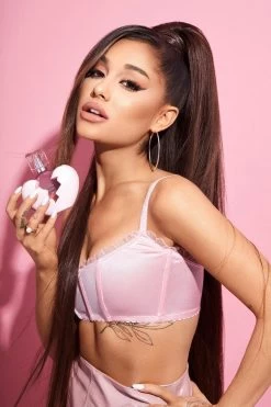 Ariana Grande Thank U Next - 30 Ml - Eau De Parfum Spray - Damesparfum -Parfum Promotiewinkel 800x1200 3